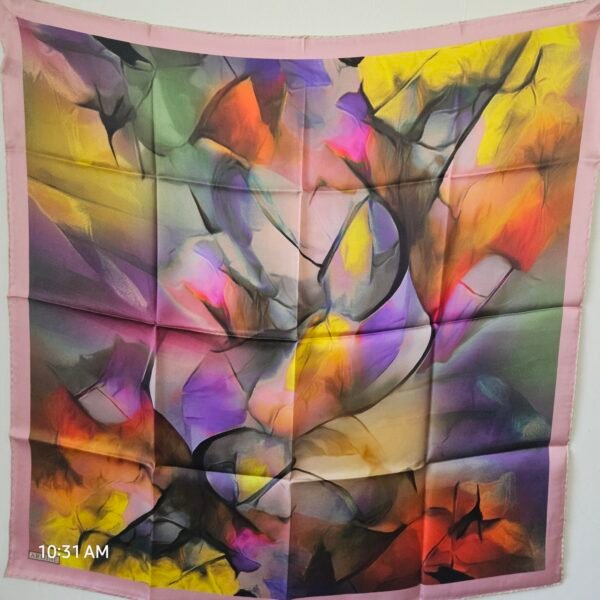 Armine Sura İpek Eşarp