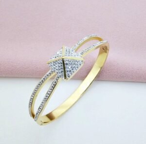 Kubbe Taşlı Çelik Kelepçe